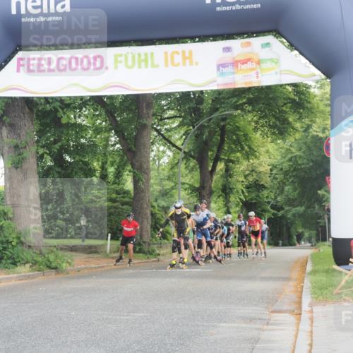 29.06.2025 - hella hamburg halbmarathon KatJ http://msf.ph/oto/8159635 29.06.2025 09:07:43 Zwischen KM18-KM19  meine-sportfotos.de