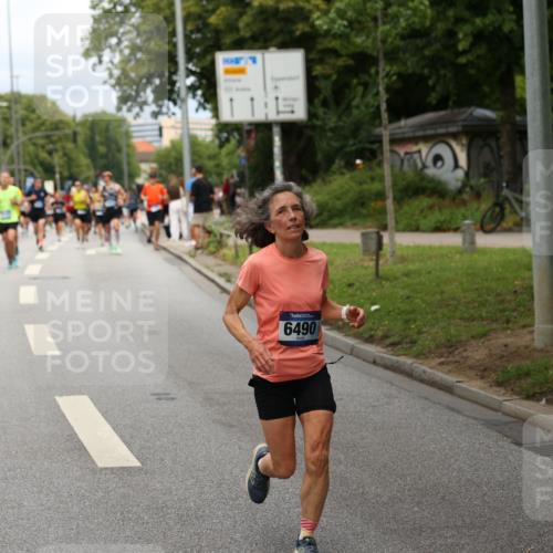 29.06.2025 - hella hamburg halbmarathon Yannick Fuchs http://msf.ph/oto/8159686 29.06.2025 10:38:44 20KM 1057, 1220, 1391, 1415, 1468, 1782, 1902, 1941, 2365, 2402, 2415, 2816, 3004, 3021, 3305, 3907, 4310, 4991, 4999, 5231, 5275, 5476, 5624, 5884, 6490, 6903, 7005, 7191, 7322, 8722, 9159, 9374, 9444, 9633, 10193, 10596, 10930, 11469, 12159, 12554, 12711, 12966, 13123, 14351, 14667, 14798, 14816, 15185, 15225, 15233, 15280, 15862, 16316, 16506, 16893, 17097, 17251, 17729, 17748, 18560, 18806, 19207 meine-sportfotos.de