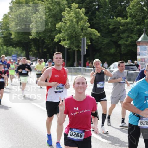 29.06.2025 - hella hamburg halbmarathon Jannik Wohlers http://msf.ph/oto/8159769 29.06.2025 10:18:26 Lombardsbrücke 1349, 1521, 2096, 2781, 2821, 3026, 3591, 3592, 3631, 4718, 4802, 4845, 5049, 5264, 5266, 5834, 5910, 6413, 7051, 7121, 7214, 7252, 8665, 8780, 9270, 9272, 9276, 9549, 10037, 10467, 10502, 10816, 10856, 11020, 12239, 12347, 12890, 13204, 13464, 14247, 14294, 14532, 14627, 14760, 14966, 14967, 15138, 15402, 15657, 15881, 16196, 17027, 17030, 17052, 17386, 17490, 17548, 17567, 17571, 18002, 18217, 18246, 18336, 18456, 18519, 19010 meine-sportfotos.de