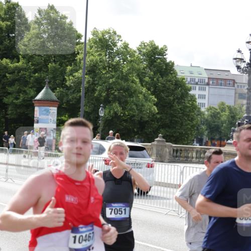 29.06.2025 - hella hamburg halbmarathon Jannik Wohlers http://msf.ph/oto/8159946 29.06.2025 10:18:27 Lombardsbrücke 1349, 1521, 2096, 2781, 2821, 3026, 3591, 3592, 3631, 4718, 4802, 4845, 5049, 5264, 5266, 5834, 5910, 6413, 7051, 7121, 7214, 7252, 8665, 8780, 9270, 9272, 9276, 9549, 10037, 10467, 10816, 10856, 11020, 12239, 12347, 12890, 13204, 13464, 14247, 14294, 14532, 14760, 14966, 14967, 15138, 15402, 15657, 15881, 16196, 17027, 17030, 17052, 17386, 17490, 17548, 17567, 17571, 18002, 18217, 18246, 18336, 18456, 18519, 18568, 19010 meine-sportfotos.de