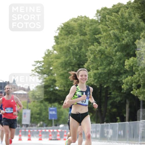 29.06.2025 - hella hamburg halbmarathon Jannik Wohlers http://msf.ph/oto/8160079 29.06.2025 09:39:31 Lombardsbrücke 51, 53, 2144, 3720, 6380, 11678, 14933, 16120, 17402 meine-sportfotos.de