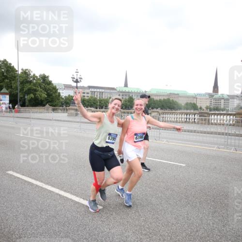 29.06.2025 - hella hamburg halbmarathon Jannik Wohlers http://msf.ph/oto/8160294 29.06.2025 10:54:53 Lombardsbrücke 1013, 2090, 2452, 3115, 3157, 3274, 3577, 4039, 4628, 5040, 5483, 6395, 6396, 6944, 7219, 7680, 7766, 8403, 8519, 10458, 10885, 11109, 11737, 12147, 12148, 13098, 13230, 14515, 14651, 14727, 15152, 15160, 15581, 15782, 15843, 16057, 16385, 16533, 17090, 19199 meine-sportfotos.de