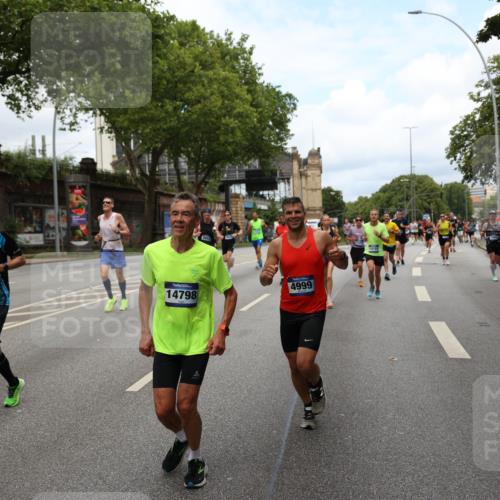 29.06.2025 - hella hamburg halbmarathon Yannick Fuchs http://msf.ph/oto/8160362 29.06.2025 10:38:48 20KM 1057, 1220, 1391, 1415, 1468, 1782, 1902, 1941, 2365, 2402, 2415, 2816, 3004, 3021, 3098, 3305, 3907, 4310, 4691, 4991, 4999, 5231, 5275, 5476, 5884, 6903, 7005, 7191, 7322, 7710, 8722, 8928, 9159, 9444, 10193, 10596, 11469, 12159, 12554, 12711, 13123, 14351, 14667, 14798, 14816, 15185, 15225, 15233, 15280, 16316, 16506, 16893, 17097, 17251, 17729, 17748, 18560, 18806, 19207 meine-sportfotos.de