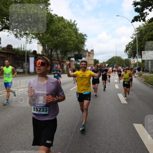 29.06.2025 - hella hamburg halbmarathon Yannick Fuchs http://msf.ph/oto/8160719 29.06.2025 10:38:52 20KM 1057, 1220, 1391, 1468, 1782, 1902, 1941, 2365, 2402, 2415, 3004, 3021, 3098, 3305, 4310, 4691, 4991, 5231, 5476, 5884, 6903, 7191, 7322, 7710, 8722, 8928, 9159, 9444, 10193, 10596, 11469, 12159, 12711, 13123, 13975, 14351, 14667, 14816, 15185, 15225, 15233, 15280, 16316, 16506, 16893, 17097, 17406, 17729, 17748, 18560, 18806, 19207 meine-sportfotos.de
