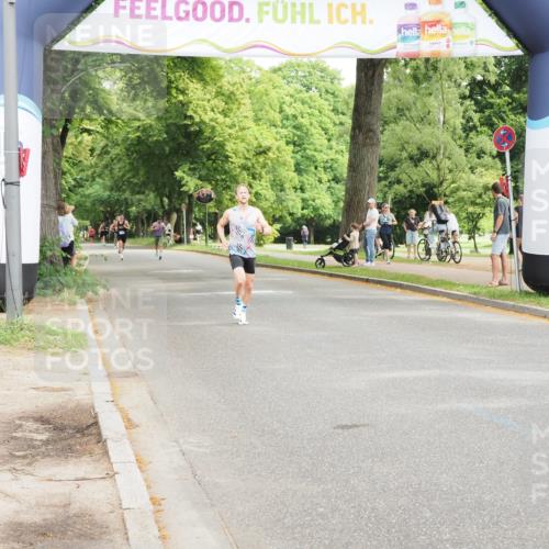 29.06.2025 - hella hamburg halbmarathon MichiJ http://msf.ph/oto/8160723 29.06.2025 10:11:11 Zwischen KM18-KM19 12678 meine-sportfotos.de