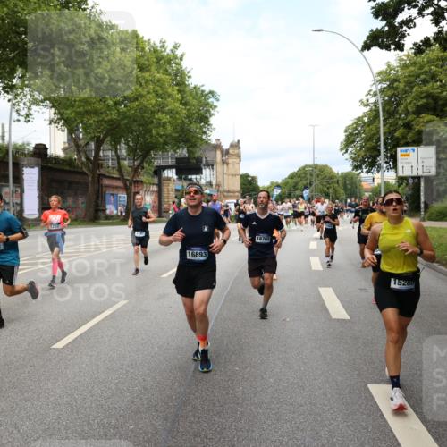 29.06.2025 - hella hamburg halbmarathon Yannick Fuchs http://msf.ph/oto/8160838 29.06.2025 10:38:53 20KM 1057, 1220, 1391, 1468, 1782, 1902, 1941, 2365, 2402, 2415, 3004, 3021, 3098, 3305, 4310, 4691, 4991, 5231, 5476, 5884, 7191, 7322, 7710, 8722, 8928, 9159, 9444, 10596, 11469, 12159, 12711, 13123, 13975, 14351, 14464, 14667, 14816, 15185, 15225, 15233, 15280, 16506, 16893, 17097, 17406, 17729, 17748, 18539, 18560, 18806, 19207 meine-sportfotos.de