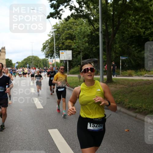 29.06.2025 - hella hamburg halbmarathon Yannick Fuchs http://msf.ph/oto/8160892 29.06.2025 10:38:54 20KM 1057, 1220, 1391, 1468, 1782, 1902, 1941, 2365, 2402, 2415, 3004, 3021, 3098, 3305, 4310, 4691, 4991, 5231, 5476, 5884, 7191, 7322, 7710, 8928, 9159, 10596, 11469, 12159, 12711, 13123, 13975, 14351, 14464, 14667, 14686, 14687, 14816, 15185, 15225, 15280, 16506, 16893, 17097, 17406, 17748, 18539, 18560, 18806, 19207 meine-sportfotos.de