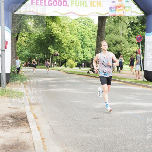 29.06.2025 - hella hamburg halbmarathon MichiJ http://msf.ph/oto/8160931 29.06.2025 10:11:13 Zwischen KM18-KM19  meine-sportfotos.de