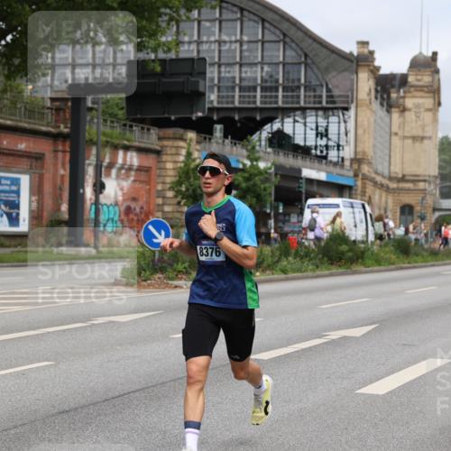 29.06.2025 - hella hamburg halbmarathon Yannick Fuchs http://msf.ph/oto/8161222 29.06.2025 10:20:48 20KM 2483, 4338, 8376, 10468, 11228, 12067, 13346, 14107, 17003 meine-sportfotos.de