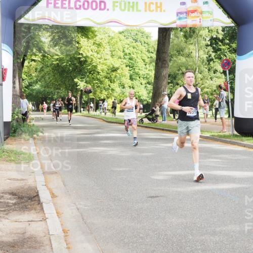 29.06.2025 - hella hamburg halbmarathon MichiJ http://msf.ph/oto/8161225 29.06.2025 10:11:22 Zwischen KM18-KM19 12373, 14717, 19075 meine-sportfotos.de