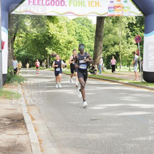 29.06.2025 - hella hamburg halbmarathon MichiJ http://msf.ph/oto/8161368 29.06.2025 10:11:29 Zwischen KM18-KM19 6530, 12373, 15526, 19075 meine-sportfotos.de