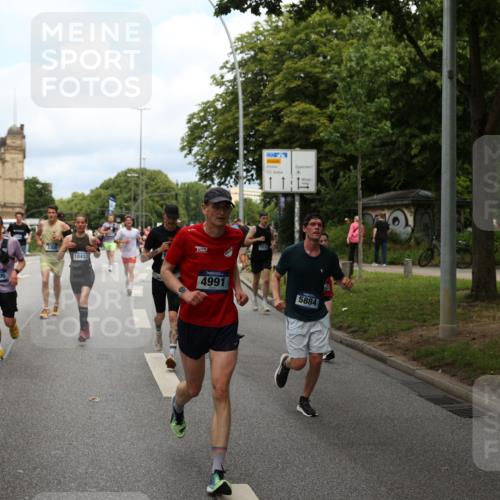 29.06.2025 - hella hamburg halbmarathon Yannick Fuchs http://msf.ph/oto/8161394 29.06.2025 10:39:01 20KM 1057, 1391, 1413, 1468, 1520, 1697, 1782, 1941, 2415, 3098, 3305, 4691, 4991, 5884, 7322, 7710, 8928, 9302, 10596, 11809, 12159, 12711, 13123, 13975, 14351, 14464, 14686, 14687, 14703, 14816, 16506, 17097, 17120, 17406, 18539, 18560, 18806, 19207 meine-sportfotos.de