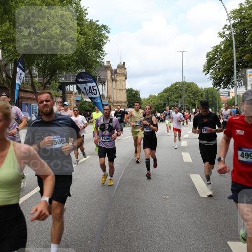 29.06.2025 - hella hamburg halbmarathon Yannick Fuchs http://msf.ph/oto/8161414 29.06.2025 10:39:01 20KM 1057, 1391, 1413, 1468, 1520, 1697, 1782, 1941, 2415, 3098, 3305, 4691, 4991, 5884, 7322, 7710, 8928, 9302, 10596, 11809, 12159, 12711, 13123, 13975, 14351, 14464, 14686, 14687, 14703, 14816, 16506, 17097, 17120, 17406, 18539, 18560, 18806, 19207 meine-sportfotos.de