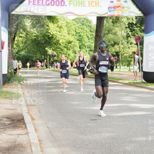 29.06.2025 - hella hamburg halbmarathon MichiJ http://msf.ph/oto/8161425 29.06.2025 10:11:30 Zwischen KM18-KM19 6530, 11210, 14933, 15526 meine-sportfotos.de