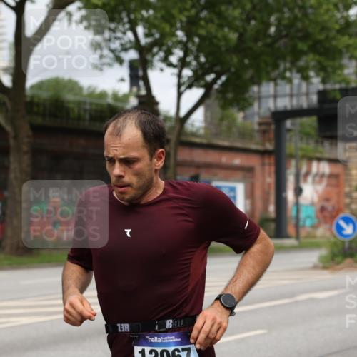 29.06.2025 - hella hamburg halbmarathon Yannick Fuchs http://msf.ph/oto/8161464 29.06.2025 10:20:55 20KM 4338, 9767, 10468, 11228, 12067, 13346, 14107, 17003 meine-sportfotos.de