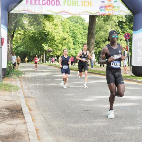 29.06.2025 - hella hamburg halbmarathon MichiJ http://msf.ph/oto/8161465 29.06.2025 10:11:30 Zwischen KM18-KM19 6530, 11210, 14933, 15526 meine-sportfotos.de