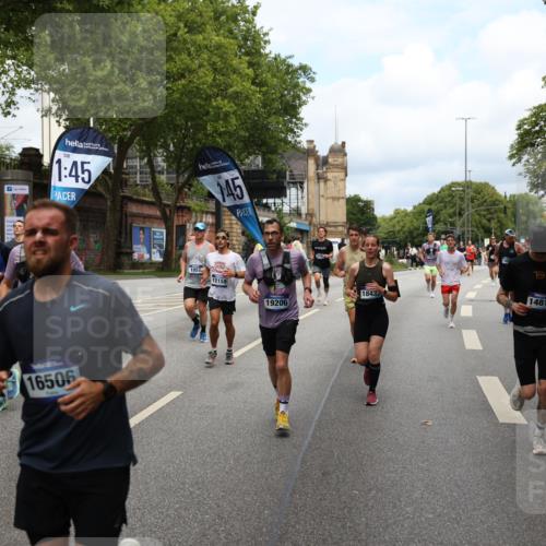 29.06.2025 - hella hamburg halbmarathon Yannick Fuchs http://msf.ph/oto/8161510 29.06.2025 10:39:01 20KM 1057, 1391, 1413, 1468, 1520, 1697, 1782, 1941, 2415, 3098, 3305, 4691, 4991, 5884, 7322, 7710, 8928, 9302, 10596, 11809, 12159, 12711, 13123, 13975, 14351, 14464, 14686, 14687, 14703, 14816, 16506, 17097, 17120, 17406, 18539, 18560, 18806, 19207 meine-sportfotos.de