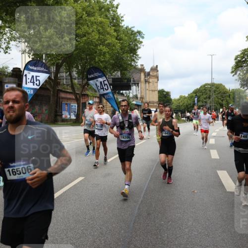 29.06.2025 - hella hamburg halbmarathon Yannick Fuchs http://msf.ph/oto/8161520 29.06.2025 10:39:02 20KM 1057, 1391, 1413, 1468, 1520, 1697, 1782, 1941, 2415, 3098, 3305, 4691, 4991, 5884, 7322, 7710, 8928, 9302, 10596, 11809, 12159, 12711, 13123, 13975, 14351, 14464, 14686, 14687, 14703, 14816, 16058, 16506, 17097, 17120, 17406, 18539, 18560, 18806, 19207 meine-sportfotos.de