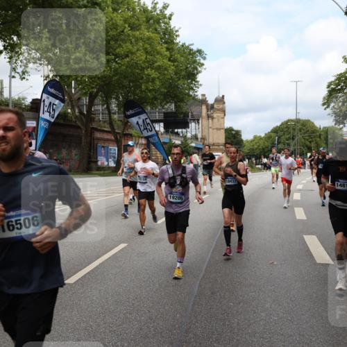 29.06.2025 - hella hamburg halbmarathon Yannick Fuchs http://msf.ph/oto/8161548 29.06.2025 10:39:02 20KM 1057, 1391, 1413, 1468, 1520, 1697, 1782, 1941, 2415, 3098, 3305, 4691, 4991, 5884, 7322, 7710, 8928, 9302, 10596, 11809, 12159, 12711, 13123, 13975, 14351, 14464, 14686, 14687, 14703, 14816, 16058, 16506, 17097, 17120, 17406, 18539, 18560, 18806, 19207 meine-sportfotos.de