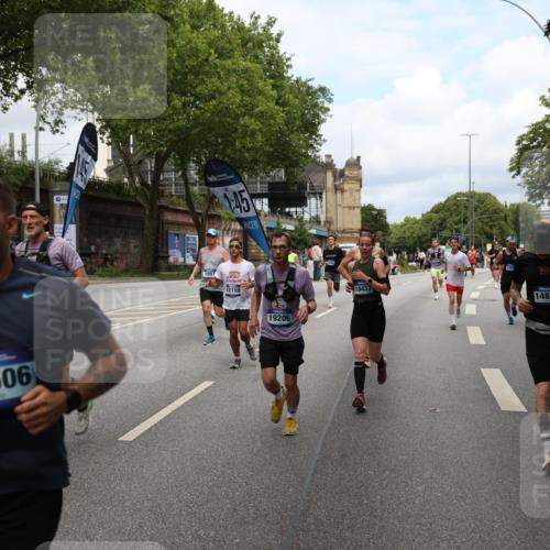 29.06.2025 - hella hamburg halbmarathon Yannick Fuchs http://msf.ph/oto/8161578 29.06.2025 10:39:02 20KM 1057, 1391, 1413, 1468, 1520, 1697, 1782, 1941, 2415, 3098, 3305, 4691, 4991, 5884, 7322, 7710, 8928, 9302, 10596, 11809, 12159, 12711, 13123, 13975, 14351, 14464, 14686, 14687, 14703, 14816, 16058, 16506, 17097, 17120, 17406, 18539, 18560, 18806, 19207 meine-sportfotos.de