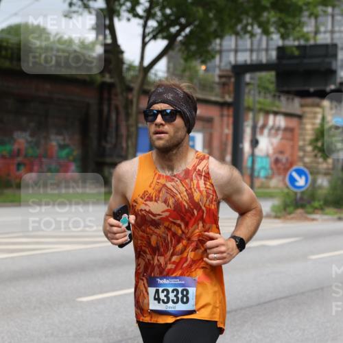 29.06.2025 - hella hamburg halbmarathon Yannick Fuchs http://msf.ph/oto/8161584 29.06.2025 10:21:00 20KM 4338, 9767, 10468, 11228, 13346, 14107, 17003 meine-sportfotos.de