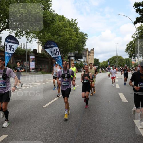 29.06.2025 - hella hamburg halbmarathon Yannick Fuchs http://msf.ph/oto/8161625 29.06.2025 10:39:02 20KM 1057, 1391, 1413, 1468, 1520, 1697, 1782, 1941, 2415, 3098, 3305, 4691, 4991, 5884, 7322, 7710, 8928, 9302, 10596, 11809, 12159, 12711, 13123, 13975, 14351, 14464, 14686, 14687, 14703, 14816, 16058, 16506, 17097, 17120, 17406, 18539, 18560, 18806, 19207 meine-sportfotos.de