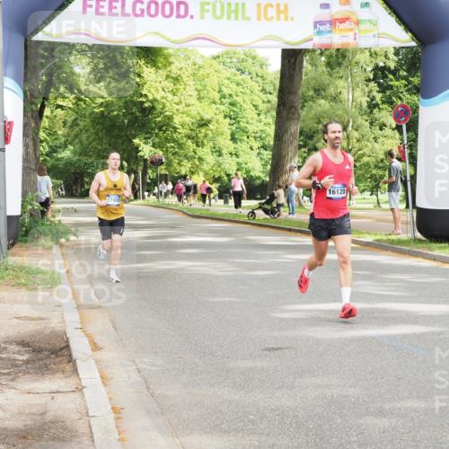 29.06.2025 - hella hamburg halbmarathon MichiJ http://msf.ph/oto/8161626 29.06.2025 10:11:37 Zwischen KM18-KM19 11210, 14360, 14933, 16120, 16988 meine-sportfotos.de