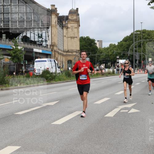 29.06.2025 - hella hamburg halbmarathon Yannick Fuchs http://msf.ph/oto/8161665 29.06.2025 10:21:05 20KM 4338, 9767, 10468, 11228, 13346, 14107, 16615, 17003 meine-sportfotos.de