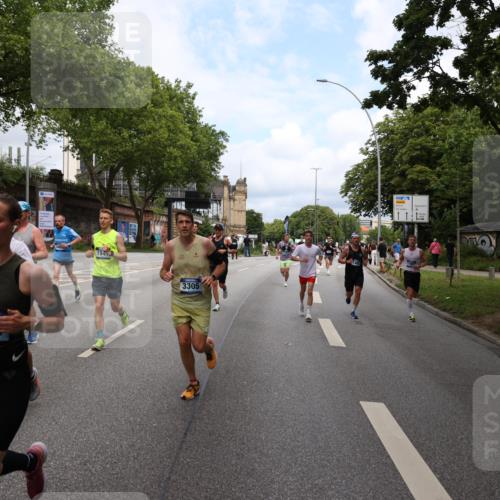 29.06.2025 - hella hamburg halbmarathon Yannick Fuchs http://msf.ph/oto/8161720 29.06.2025 10:39:03 20KM 1057, 1413, 1468, 1520, 1697, 1782, 1941, 2415, 2970, 3098, 3305, 4691, 4991, 5884, 7710, 8928, 9302, 11809, 12159, 12711, 13123, 13975, 14351, 14464, 14686, 14687, 14703, 14816, 16058, 16506, 17097, 17120, 17406, 18539, 18560, 18806, 19207 meine-sportfotos.de