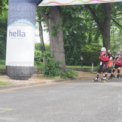 29.06.2025 - hella hamburg halbmarathon KatJ http://msf.ph/oto/8161884 29.06.2025 09:11:48 Zwischen KM18-KM19  meine-sportfotos.de