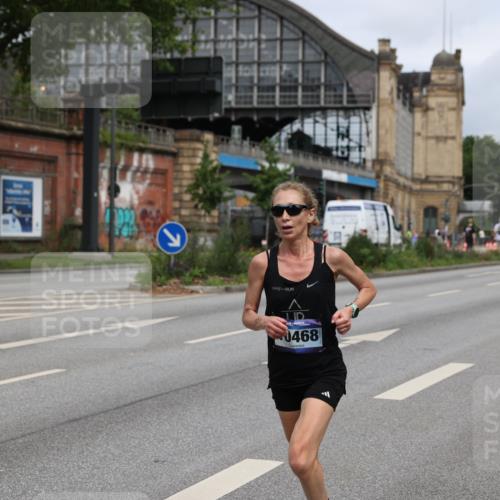 29.06.2025 - hella hamburg halbmarathon Yannick Fuchs http://msf.ph/oto/8161892 29.06.2025 10:21:07 20KM 9767, 10468, 11228, 13346, 14107, 16615, 17003 meine-sportfotos.de