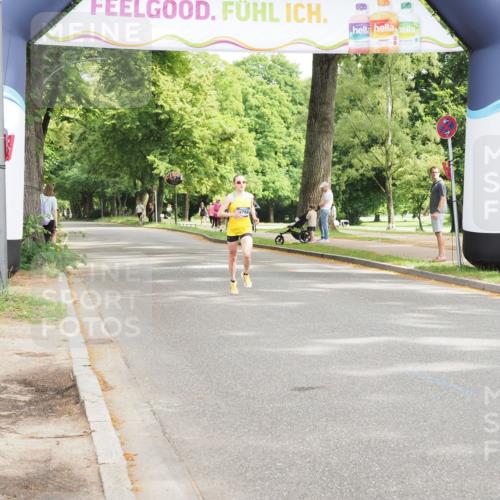 29.06.2025 - hella hamburg halbmarathon MichiJ http://msf.ph/oto/8161902 29.06.2025 10:11:42 Zwischen KM18-KM19 16120, 17402 meine-sportfotos.de