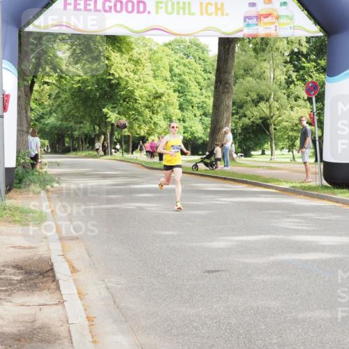 29.06.2025 - hella hamburg halbmarathon MichiJ http://msf.ph/oto/8161918 29.06.2025 10:11:42 Zwischen KM18-KM19 16120, 17402 meine-sportfotos.de