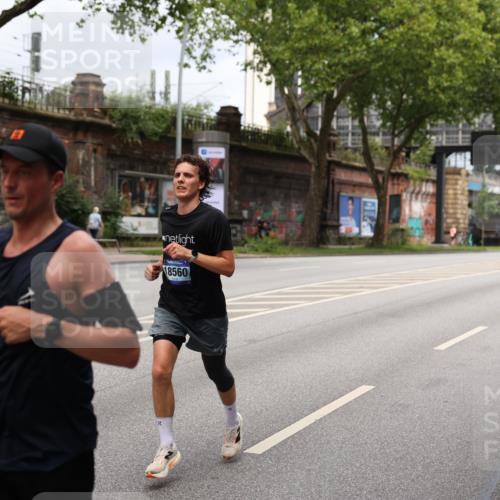 29.06.2025 - hella hamburg halbmarathon Yannick Fuchs http://msf.ph/oto/8161939 29.06.2025 10:39:06 20KM 1057, 1413, 1424, 1468, 1520, 1697, 1782, 1941, 2415, 2890, 2970, 3098, 3305, 4270, 4691, 4915, 7710, 8928, 9302, 11809, 13975, 14351, 14464, 14686, 14687, 14703, 15334, 16058, 17097, 17120, 17406, 18539, 18560, 18631, 18806, 19207 meine-sportfotos.de