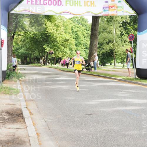 29.06.2025 - hella hamburg halbmarathon MichiJ http://msf.ph/oto/8161956 29.06.2025 10:11:42 Zwischen KM18-KM19 16120, 17402 meine-sportfotos.de