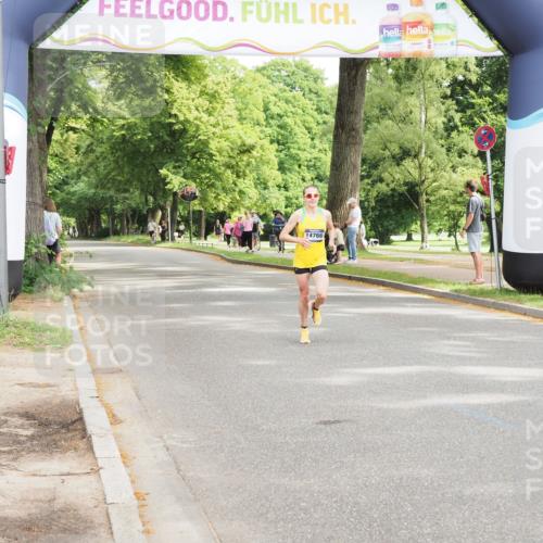 29.06.2025 - hella hamburg halbmarathon MichiJ http://msf.ph/oto/8161979 29.06.2025 10:11:43 Zwischen KM18-KM19 14766, 16120, 17402 meine-sportfotos.de