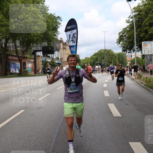 29.06.2025 - hella hamburg halbmarathon Yannick Fuchs http://msf.ph/oto/8162094 29.06.2025 10:39:07 20KM 1413, 1424, 1468, 1520, 1697, 1782, 1941, 2415, 2890, 2970, 3098, 4270, 4691, 4915, 5047, 7710, 8928, 9302, 11809, 13975, 14351, 14464, 14686, 14687, 14703, 15334, 16058, 17097, 17120, 17406, 18539, 18560, 18631, 18806, 19207 meine-sportfotos.de