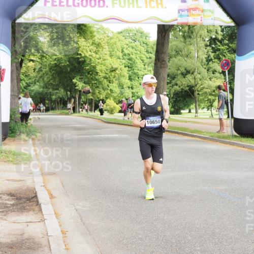 29.06.2025 - hella hamburg halbmarathon MichiJ http://msf.ph/oto/8162190 29.06.2025 10:12:04 Zwischen KM18-KM19 10650 meine-sportfotos.de