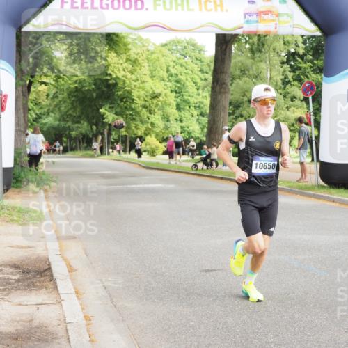 29.06.2025 - hella hamburg halbmarathon MichiJ http://msf.ph/oto/8162227 29.06.2025 10:12:04 Zwischen KM18-KM19 10650 meine-sportfotos.de