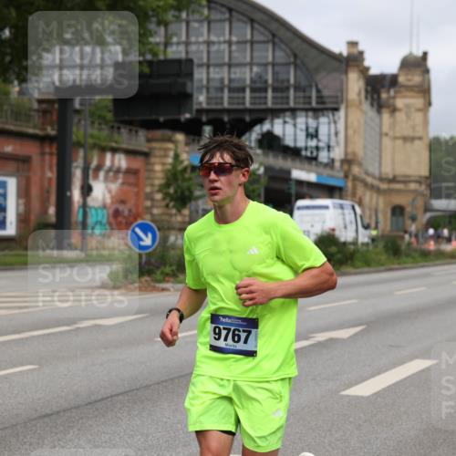 29.06.2025 - hella hamburg halbmarathon Yannick Fuchs http://msf.ph/oto/8162312 29.06.2025 10:21:16 20KM 9767, 14107, 16615, 17258 meine-sportfotos.de