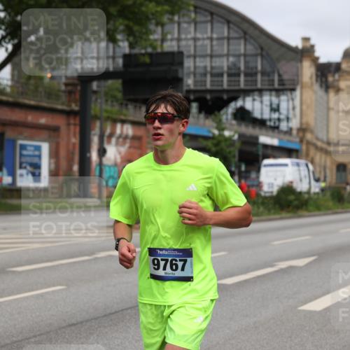 29.06.2025 - hella hamburg halbmarathon Yannick Fuchs http://msf.ph/oto/8162329 29.06.2025 10:21:16 20KM 9767, 14107, 16615, 17258 meine-sportfotos.de