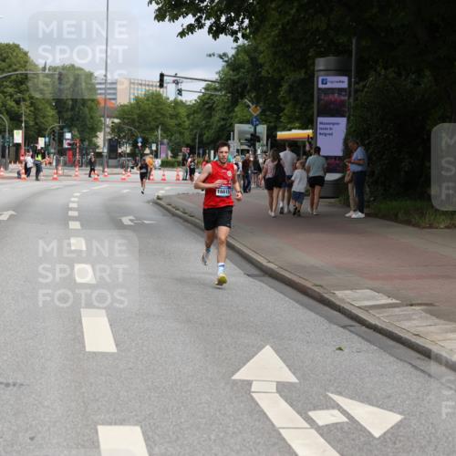 29.06.2025 - hella hamburg halbmarathon Yannick Fuchs http://msf.ph/oto/8162365 29.06.2025 10:21:23 20KM 9565, 13779, 16615, 17258, 18692, 19076 meine-sportfotos.de