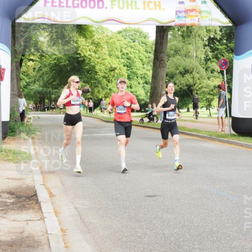 29.06.2025 - hella hamburg halbmarathon MichiJ http://msf.ph/oto/8162384 29.06.2025 10:12:20 Zwischen KM18-KM19 9442, 16068, 17856 meine-sportfotos.de