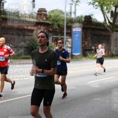 29.06.2025 - hella hamburg halbmarathon Yannick Fuchs http://msf.ph/oto/8162444 29.06.2025 10:39:32 20KM 1171, 1424, 2098, 2188, 2470, 2890, 2970, 3785, 3917, 4270, 4915, 4997, 5047, 5623, 6266, 6375, 6575, 6819, 7087, 7167, 7325, 7709, 7843, 8871, 9030, 9710, 9720, 10064, 10313, 10741, 11688, 12154, 12161, 12528, 12643, 12783, 13919, 15334, 15365, 15651, 15666, 15760, 16058, 16617, 16685, 16689, 16725, 16803, 16834, 17381, 17382, 17544, 17960, 18055, 18407, 18631, 18638, 18689, 18718, 19116 meine-sportfotos.de