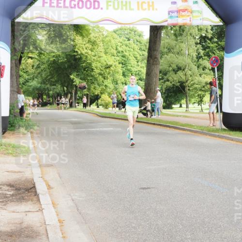 29.06.2025 - hella hamburg halbmarathon MichiJ http://msf.ph/oto/8162522 29.06.2025 10:12:23 Zwischen KM18-KM19 9442, 16068, 17856 meine-sportfotos.de