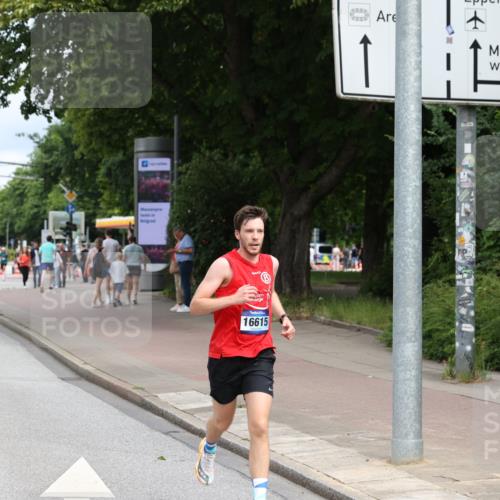 29.06.2025 - hella hamburg halbmarathon Yannick Fuchs http://msf.ph/oto/8162530 29.06.2025 10:21:25 20KM 9565, 13779, 14728, 16615, 17258, 18692, 19076 meine-sportfotos.de