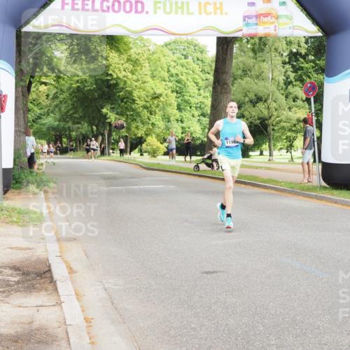 29.06.2025 - hella hamburg halbmarathon MichiJ http://msf.ph/oto/8162596 29.06.2025 10:12:24 Zwischen KM18-KM19 9442, 11965, 16068, 17856 meine-sportfotos.de