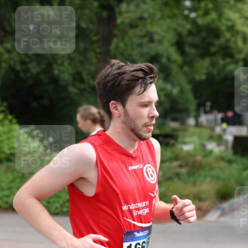 29.06.2025 - hella hamburg halbmarathon Yannick Fuchs http://msf.ph/oto/8162616 29.06.2025 10:21:27 20KM 7380, 9565, 13779, 14728, 16615, 17258, 18692, 19076 meine-sportfotos.de