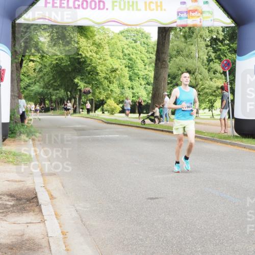 29.06.2025 - hella hamburg halbmarathon MichiJ http://msf.ph/oto/8162622 29.06.2025 10:12:24 Zwischen KM18-KM19 9442, 11965, 16068, 17856 meine-sportfotos.de