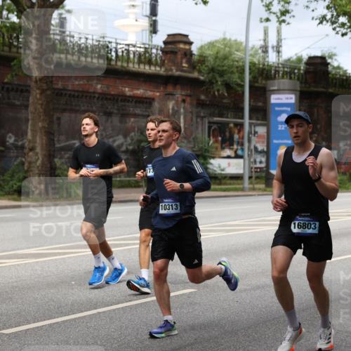 29.06.2025 - hella hamburg halbmarathon Yannick Fuchs http://msf.ph/oto/8162771 29.06.2025 10:39:36 20KM 1171, 1424, 2098, 2188, 2470, 3785, 3917, 4915, 4997, 5047, 5623, 5706, 6266, 6375, 6575, 6819, 6831, 7087, 7167, 7325, 7709, 7843, 8871, 9030, 9105, 9710, 9720, 10064, 10313, 10741, 11291, 11688, 12154, 12161, 12528, 12643, 12783, 13919, 15365, 15651, 15666, 15760, 16617, 16685, 16689, 16725, 16803, 16834, 17381, 17382, 17544, 17960, 18055, 18185, 18407, 18631, 18638, 18689, 18718, 18862, 19116 meine-sportfotos.de